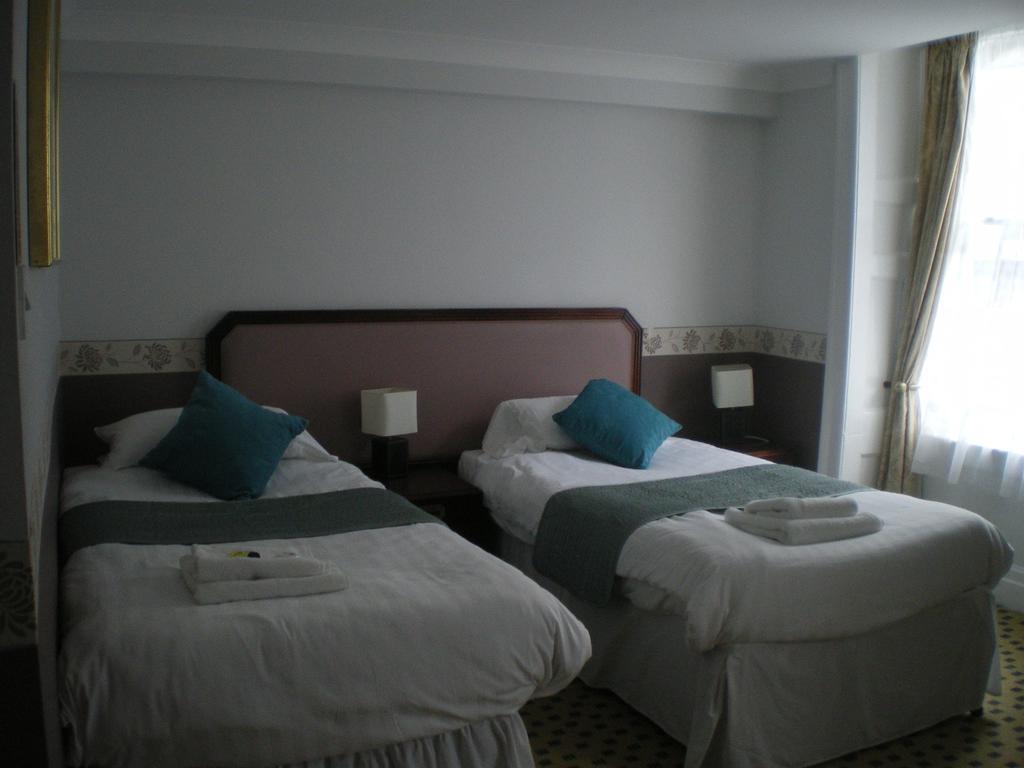 Crown Hotel Pwllheli Rum bild